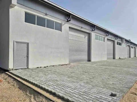 Se izdava deloven prostor nova industriska hala 900 m2