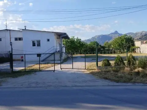Се издава плац со магацин и канцеларија