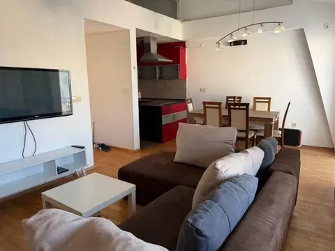 Se prodava stan Kisela voda 90m2 blizu domo pelagonija