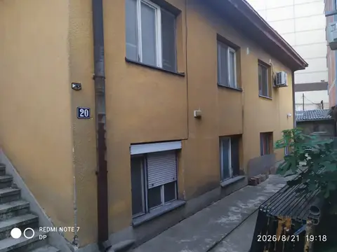 Semejna kukja od 4 stana