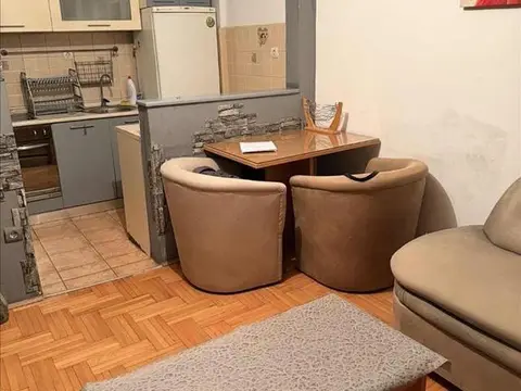 Савиќ продава стан во кисела вода