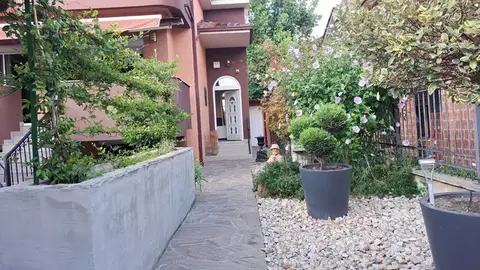 Куќа со 6 соби во Бутел, Скопје – 270 м²