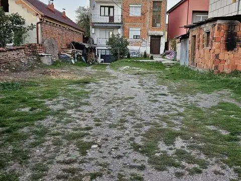 Kuqa vo strog centar