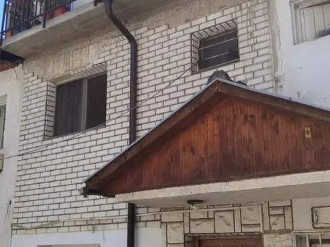 Se prodava kukja so dukjan vo tetovo