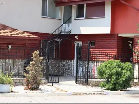Се продава станбено деловен објект од 350м2 во Берово