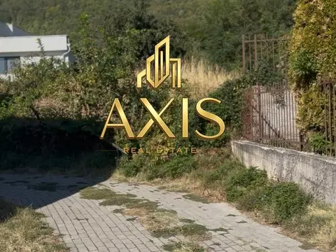 AXIS prodava plac 694m2 vo Lesok