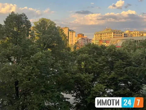 Урбан Лајф продава стан во Аеродром позади Тренд