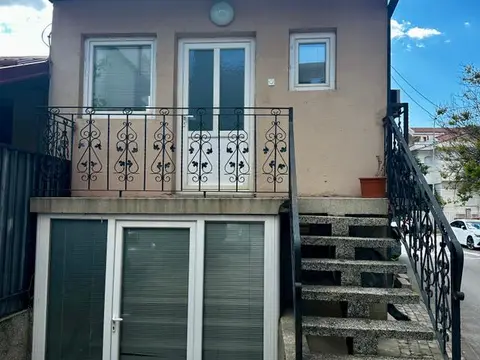 Се издава доградба на правно лице
