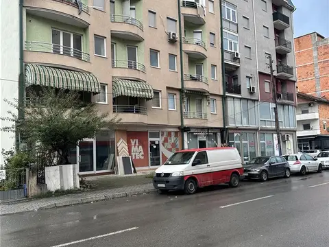 Lokal 220m2