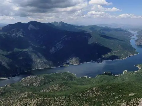 Baram Vikendica na reka ili ezero