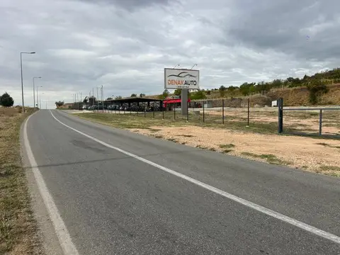 ПЛАЦ од 5.400 м2 на патот ВИНИЦА - КОЧАНИ