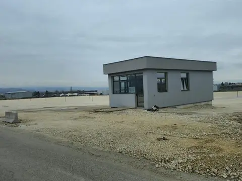 Се продава плац во мултифункционална зона ќојлија петровец