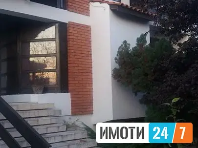 Се продава куќа во Ченто