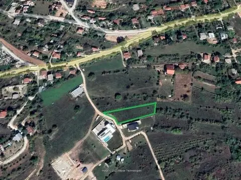Plac vo Sonje, 1880 m2 gradezno zemjiste so pogled