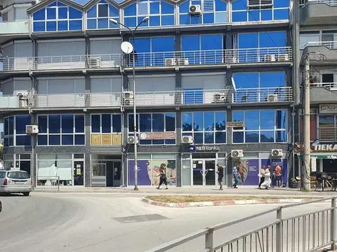 Се издава деловен простор спроти пошта во центарот на градот