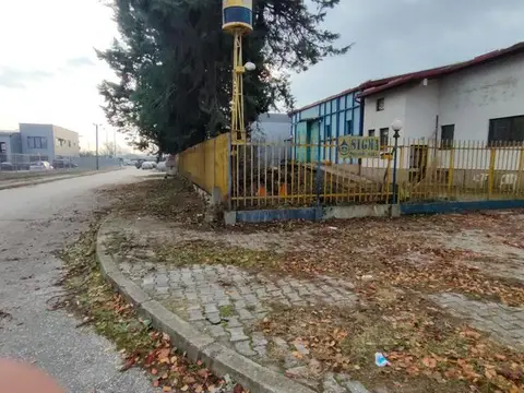 Se prodava deloven objekt do Kvantashki