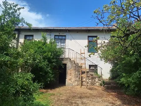 Се продава куќа во с.Пирава Валандовско