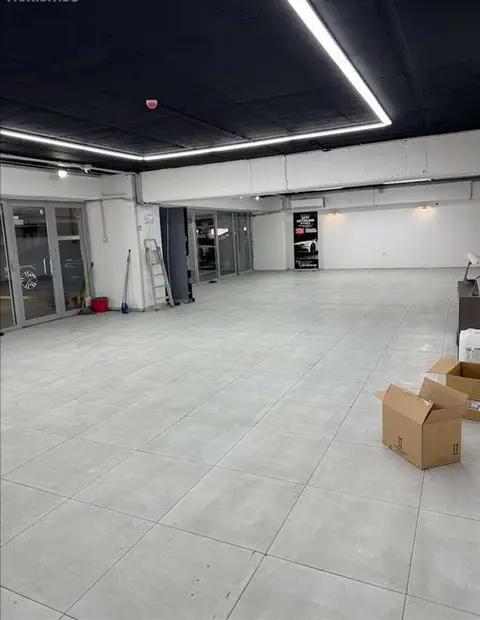 Се продава деловен простор во катната на City Mall
