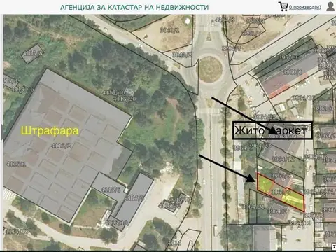 nasproti LIDL Market, prizemje pola kukja