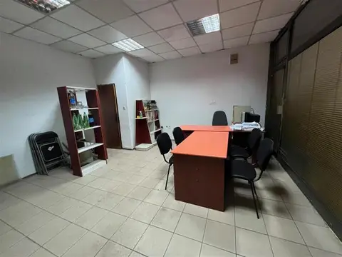 Се продава деловен простор во Бизнис центарот на Прилеп