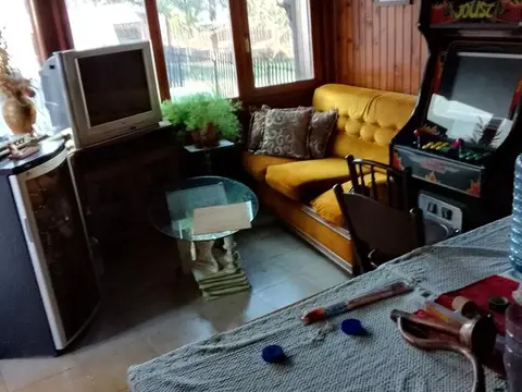 Se prodava kuca vo kumanovo naselba zeleni rid